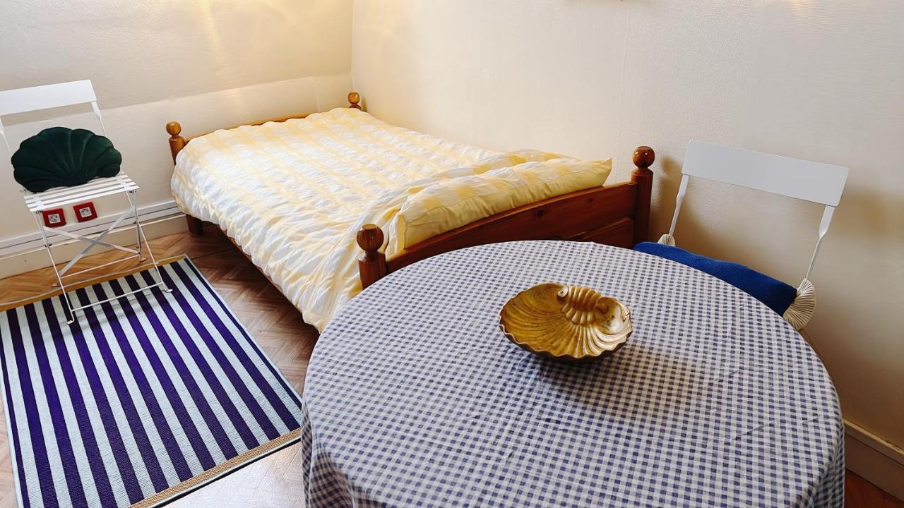 Apartment Scandal - Atelier